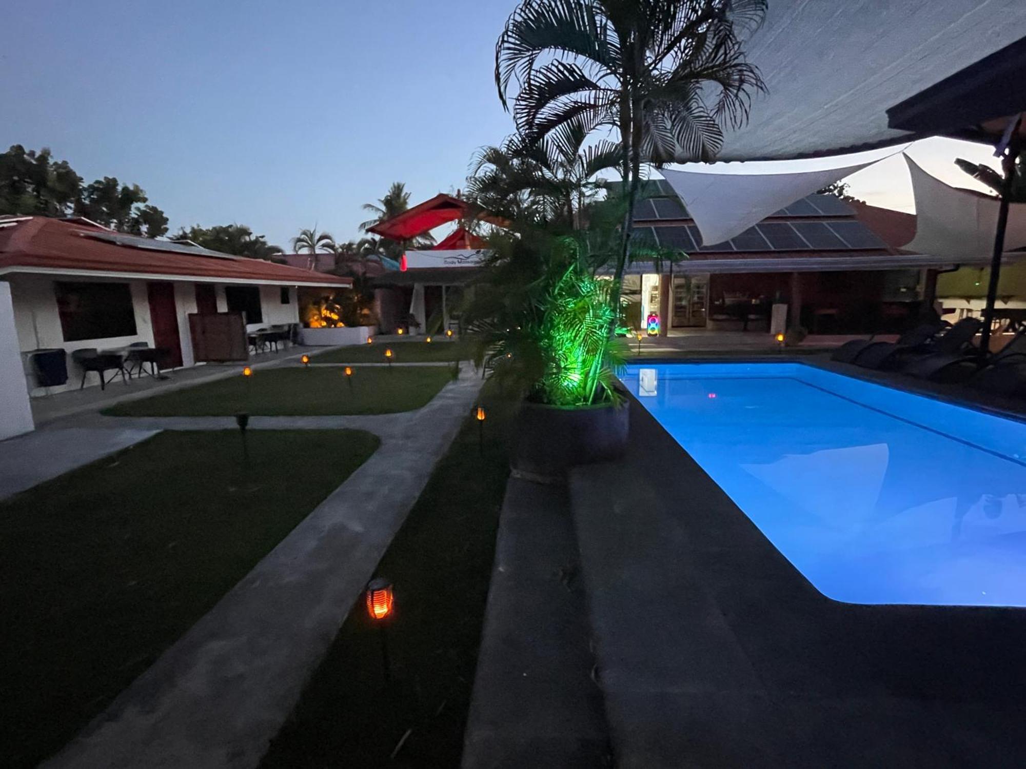 Parrot Resort Moalboal Habitación foto